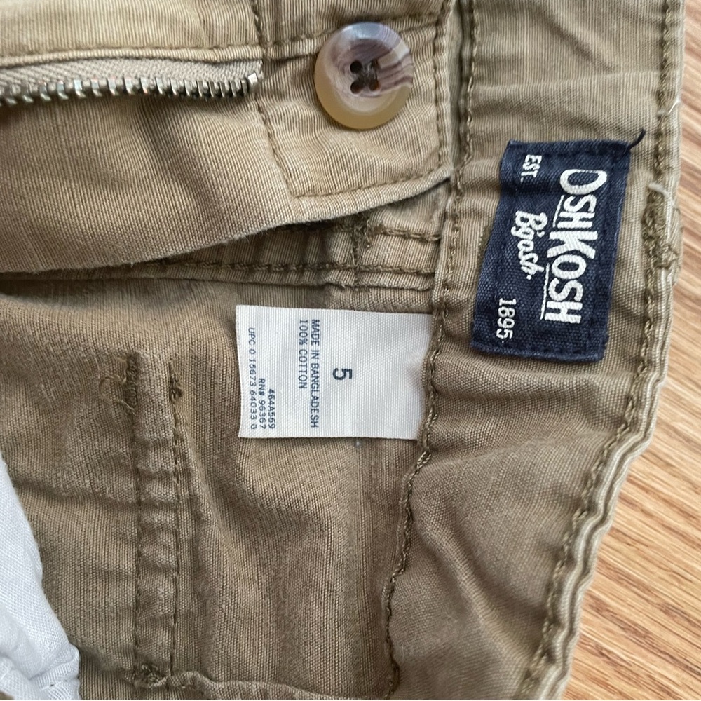 OshKosh Boys Khaki Cargo Pants size 5